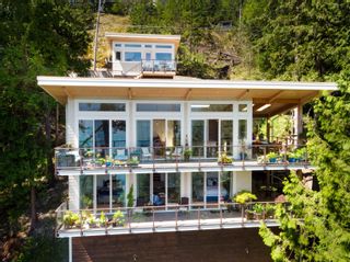 Photo 3: 1429 EAGLE CLIFF Road: Bowen Island House for sale : MLS®# R2677335