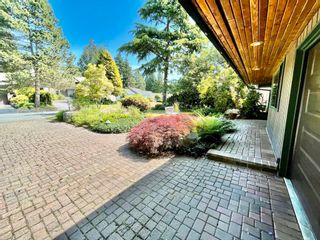 Photo 4: 4250 YUCULTA Crescent in Vancouver: University VW House for sale (Vancouver West)  : MLS®# R2786923