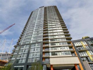 Photo 1: 1705 33 SMITHE Street in Vancouver: Yaletown Condo for sale in "COOPERS LOOKOUT" (Vancouver West)  : MLS®# R2129827