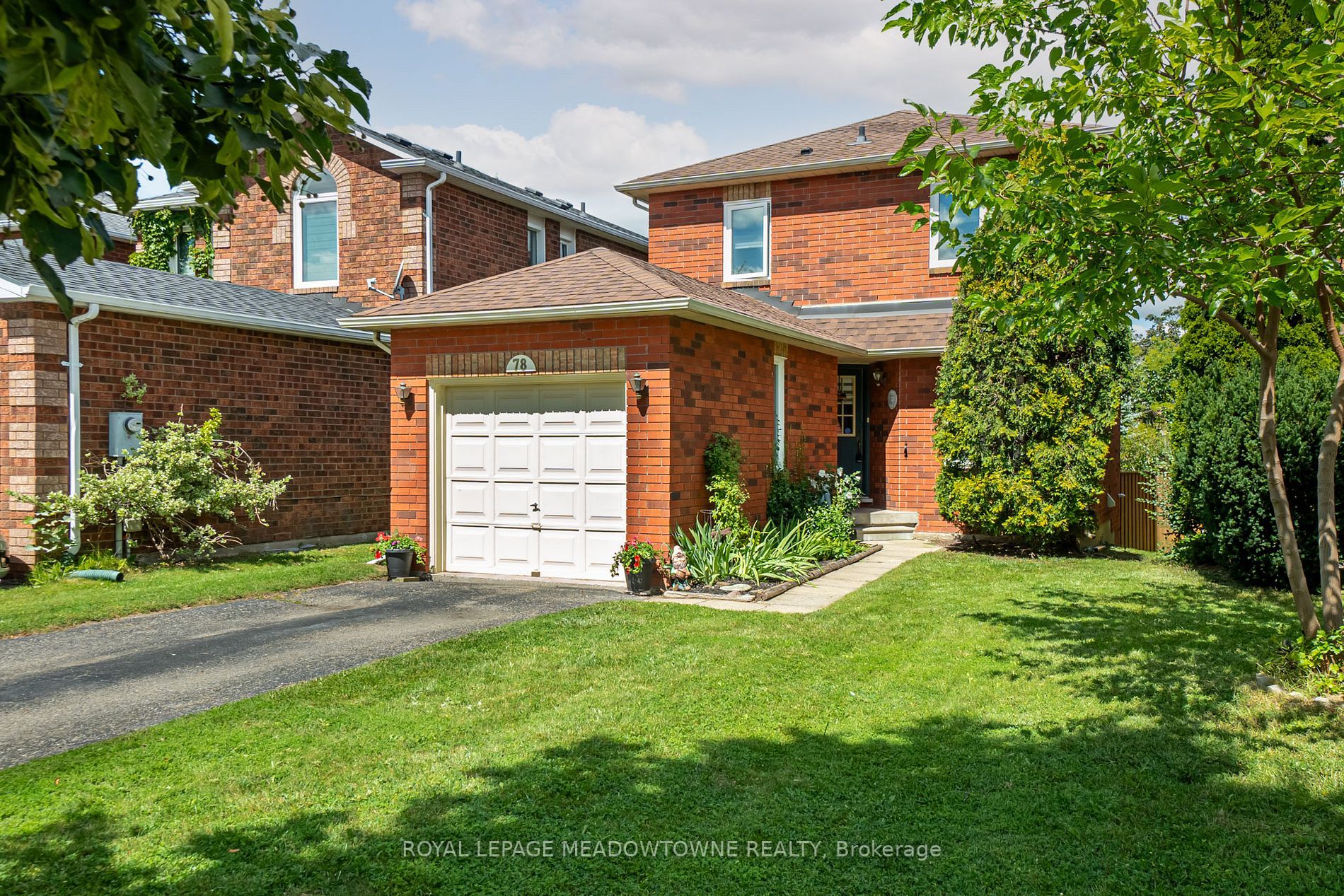 Main Photo: 78 Smith Drive in Halton Hills: Georgetown House (2-Storey) for sale : MLS®# W6773242