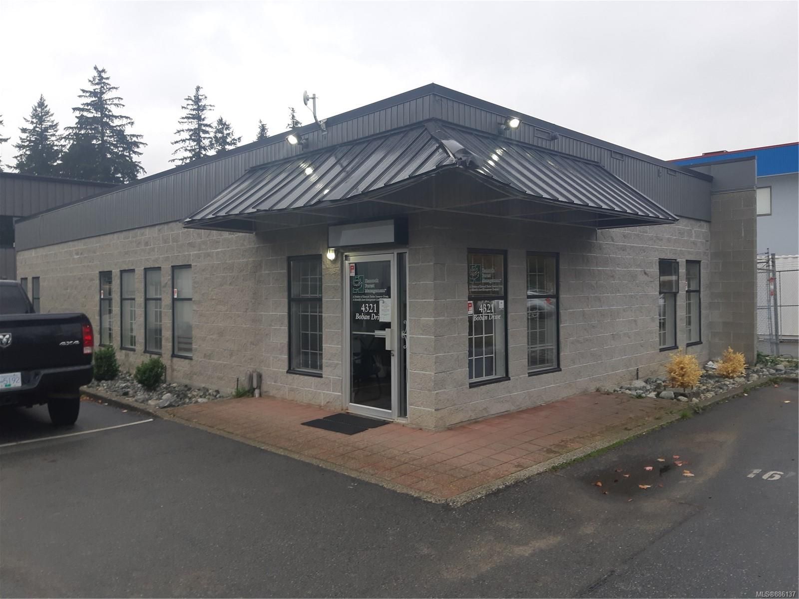 Main Photo: 4319/4321 Boban Dr in Nanaimo: Na Diver Lake Industrial for lease : MLS®# 886137