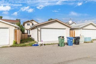 Photo 3: 63 Erin Crescent SE in Calgary: Erin Woods Detached for sale : MLS®# A1143945