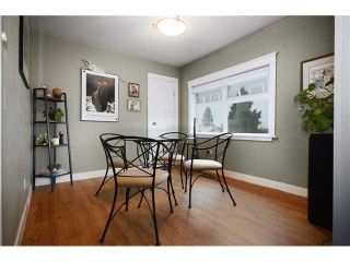 Photo 4: 532 E 5TH Street in North Vancouver: Lower Lonsdale House for sale in "LOWER LONSDALE" : MLS®# V1030310