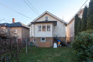 Photo 18: 2511 CHARLES Street in Vancouver: Renfrew VE House for sale in "RENFREW" (Vancouver East)  : MLS®# R2138452
