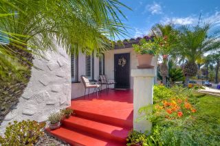 Photo 2: KENSINGTON House for sale : 3 bedrooms : 4032 S Hempstead Cir in San Diego