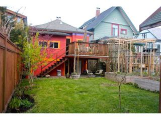 Photo 9: 266 E 26TH Avenue in Vancouver: Main House for sale (Vancouver East)  : MLS®# V886049