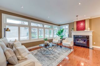 Photo 4: 1216 Holton Heights Drive in Oakville: Iroquois Ridge South House (Bungalow) for sale : MLS®# W8197216