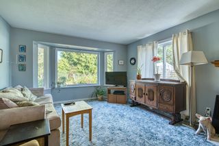 Photo 2: 1316 JUDITH Place in Gibsons: Gibsons & Area House for sale (Sunshine Coast)  : MLS®# R2721265