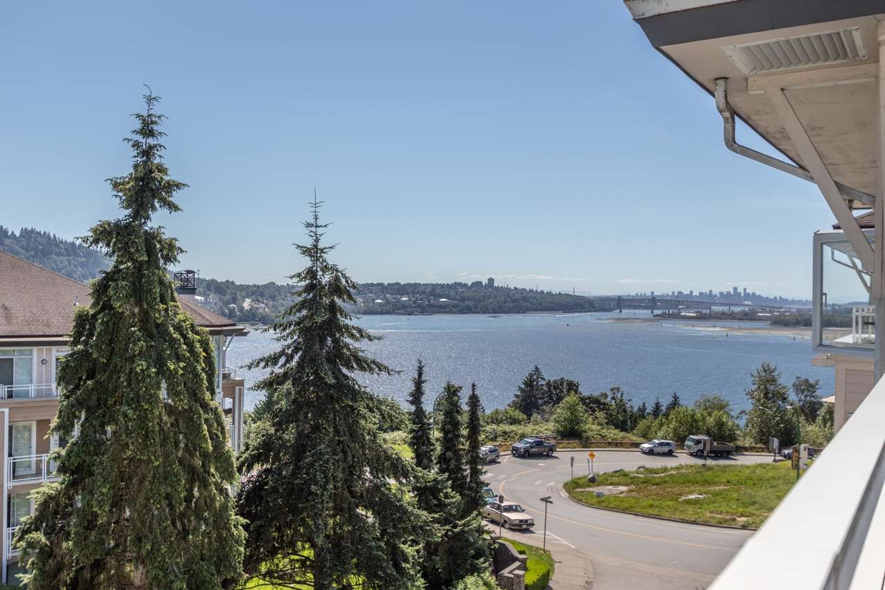 Main Photo: 505 3608 DEERCREST DRIVE in North Vancouver: Roche Point Condo for sale : MLS®# R2488419