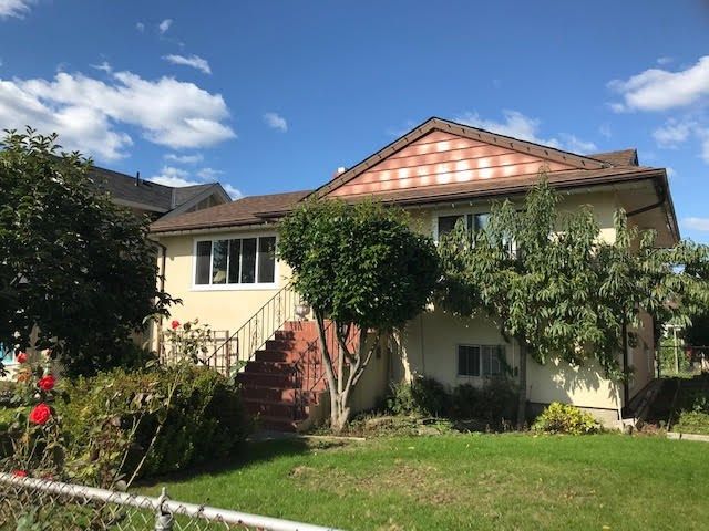 Main Photo: 4207 KITCHENER Street in Burnaby: Willingdon Heights House for sale (Burnaby North)  : MLS®# R2404880