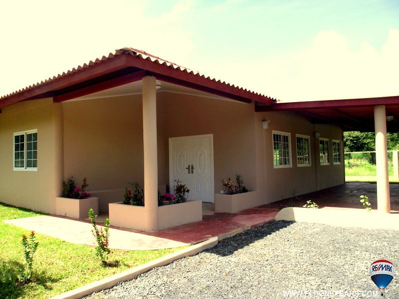 Main Photo:  in Nueva Gorgona: Residential for sale (Playa Gorgona)  : MLS®# BH00087