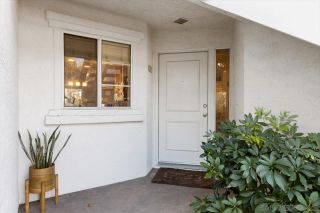 Photo 3: PACIFIC BEACH Condo for sale : 3 bedrooms : 4813 Bella Pacific Row #105 in San Diego