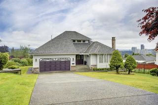 Photo 1: 1355 PIERCE Place in Coquitlam: Scott Creek House for sale : MLS®# R2386958