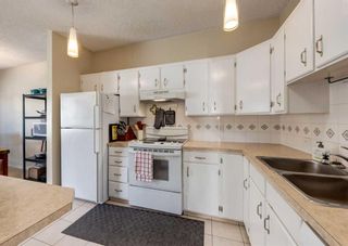 Photo 7: 624 Bracewood Drive SW in Calgary: Braeside Semi Detached (Half Duplex) for sale : MLS®# A2126409