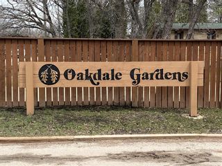 Photo 2: 13 403 Oakdale Drive in Winnipeg: Charleswood Condominium for sale (1G)  : MLS®# 202208560
