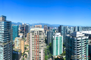 Photo 9: Amazing Views 1BR + Den Penthouse in Yaletown Park Vancouver (AR02A)