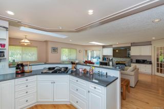 Photo 10: 765 Wesley Crt in Saanich: SE Cordova Bay House for sale (Saanich East)  : MLS®# 886096
