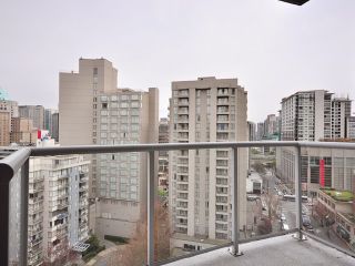 Photo 10: 1205 1050 SMITHE Street in Vancouver: West End VW Condo for sale in "THE STERLING" (Vancouver West)  : MLS®# V820853