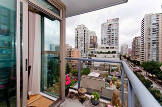 Photo 15: 706 928 Richards Street in The Savoy: Yaletown Home for sale () 