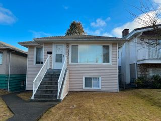 Photo 1: 5524 WALES Street in Vancouver: Collingwood VE House for sale (Vancouver East)  : MLS®# R2742271