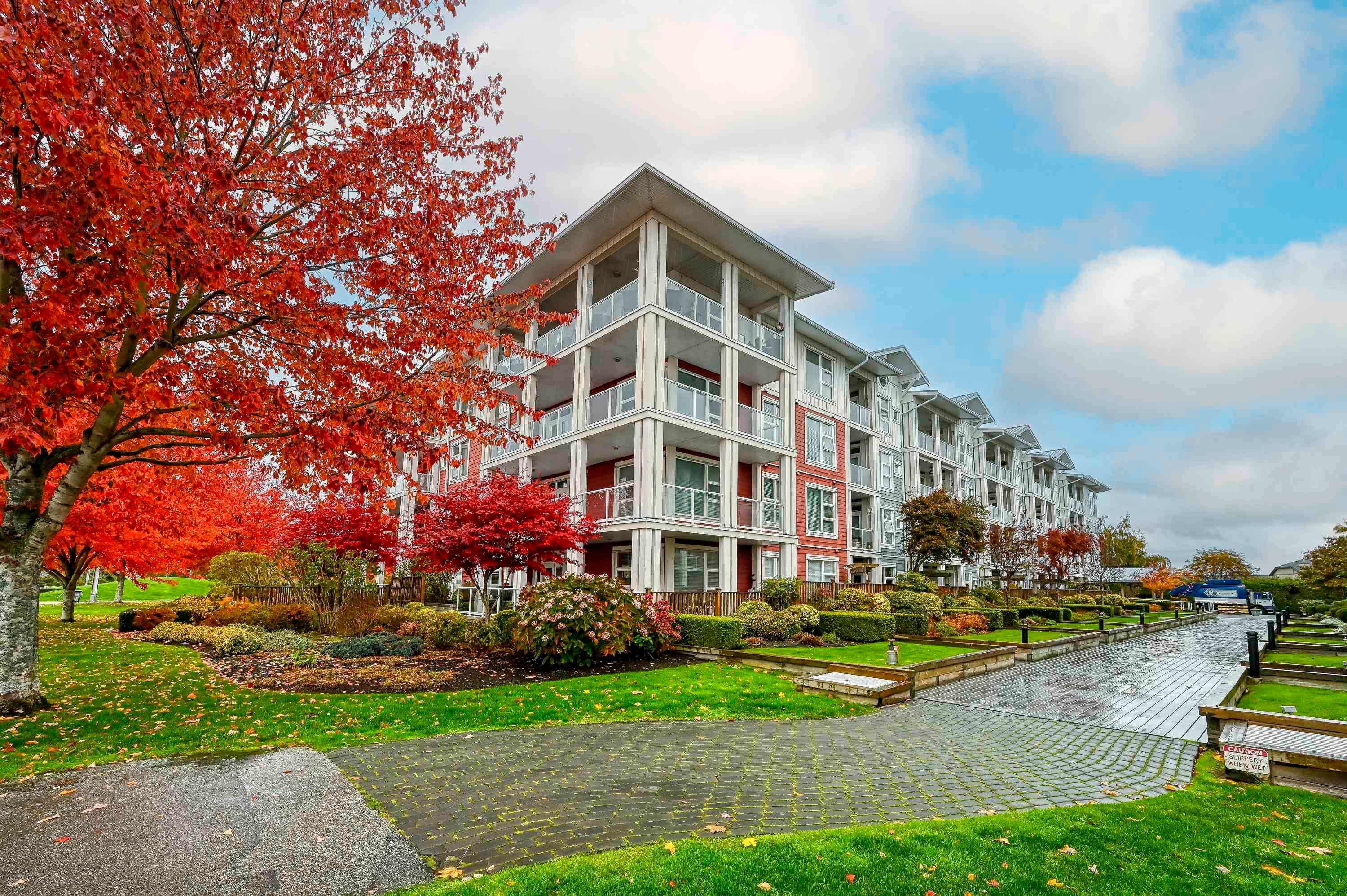 Main Photo: 313 4500 WESTWATER Drive in Richmond: Steveston South Condo for sale in "COOPER SKY" : MLS®# R2832185
