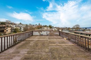 Photo 22: 211 2025 W 2ND Avenue in Vancouver: Kitsilano Condo for sale in "THE SEABREEZE" (Vancouver West)  : MLS®# R2754995
