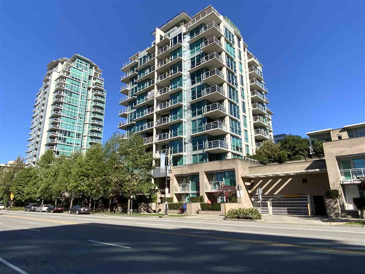 Main Photo: TH15 168 E ESPLANADE in North Vancouver: Lower Lonsdale Townhouse for sale in "The Pier" : MLS®# R2504583