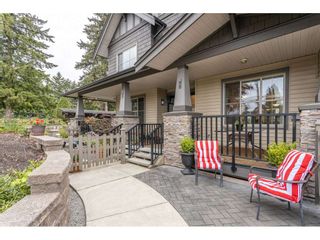 Photo 2: 2 9525 204 Street in Langley: Walnut Grove Townhouse for sale in "TIME" : MLS®# R2457485