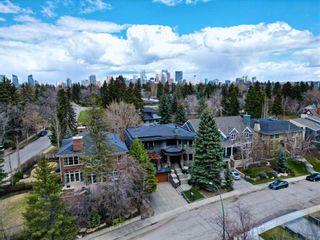 Photo 3: 1122 Valois Avenue SW in Calgary: Upper Mount Royal Detached for sale : MLS®# A2128745