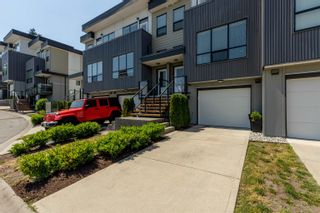 Photo 3: 4 36099 WATERLEAF Place in Abbotsford: Abbotsford East Townhouse for sale in "Vantage at Whatcom" : MLS®# R2781719