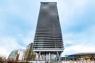 Photo 1: 1210 4890 LOUGHEED Highway in Burnaby: Brentwood Park Condo for sale in "CONCORD HILLSIDE" (Burnaby North)  : MLS®# R2864993