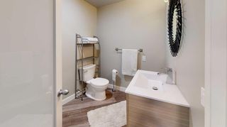 Photo 27: 15 Strathdale Close SW in Calgary: Strathcona Park Detached for sale : MLS®# A2141322