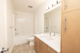 Photo 10: 202 21 Conard St in View Royal: VR Hospital Condo for sale : MLS®# 911394