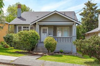 Photo 1: 1317 Vimy Pl in Victoria: Vi Fairfield West Single Family Residence for sale : MLS®# 964240