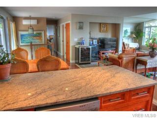 Photo 5: 5036 Sunrise Terr in VICTORIA: SE Cordova Bay House for sale (Saanich East)  : MLS®# 743056