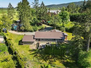 Photo 3: 9570 WEST SAANICH Rd in North Saanich: NS Ardmore House for sale : MLS®# 931672