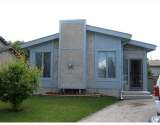 Photo 1: 18 CHALDECOTT Cove in WINNIPEG: Fort Garry / Whyte Ridge / St Norbert Residential for sale (South Winnipeg)  : MLS®# 2913057