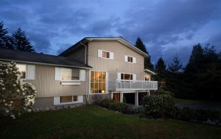 Photo 1: 4145 RIPPLE ROAD in West Vancouver: Bayridge House for sale : MLS®# R2161640