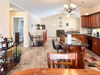 Photo 11: 218 9th Avenue Southwest in Dauphin: Southwest Residential for sale (R30 - Dauphin and Area)  : MLS®# 202306811