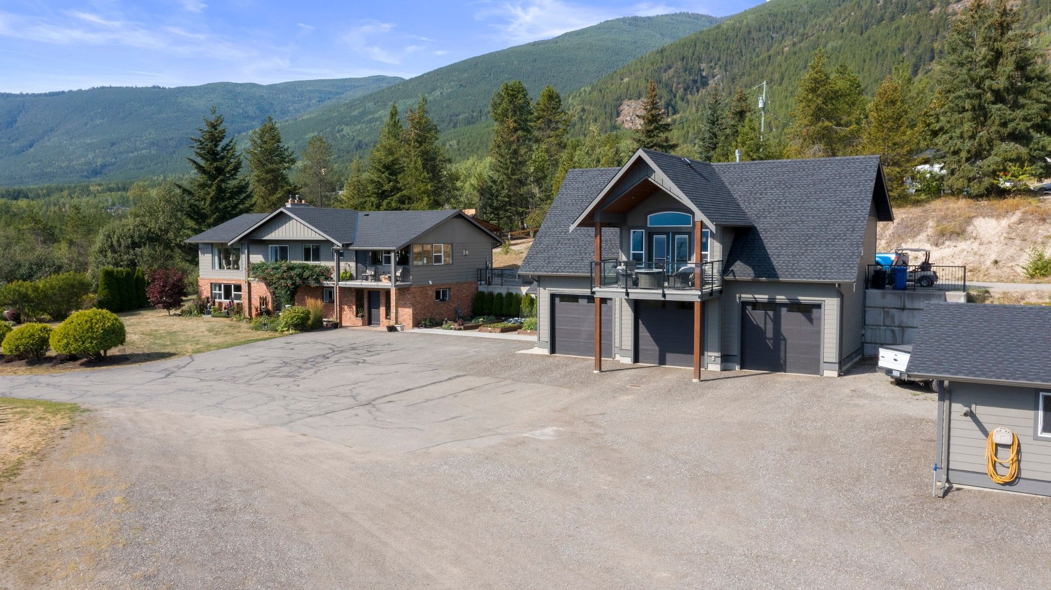 Main Photo: 5121 NW 50 Street in Salmon Arm: Gleneden House for sale : MLS®# 10261935