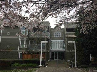Photo 1: 208 518 THIRTEENTH Street in New Westminster: Uptown NW Condo for sale in "CONVENTRY COURT" : MLS®# R2043883