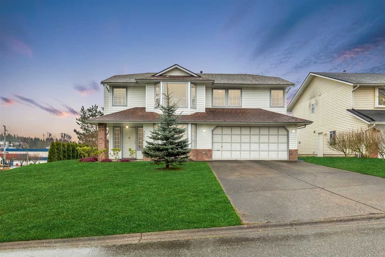 Main Photo: 34616 CALDER Place in Abbotsford: Abbotsford East House for sale in "McMillan" : MLS®# R2563991