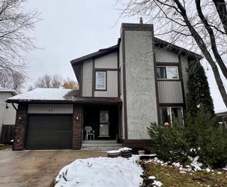 Photo 1: 70 Lake Grove Bay in Winnipeg: Waverley Heights Residential for sale (1L)  : MLS®# 202329183