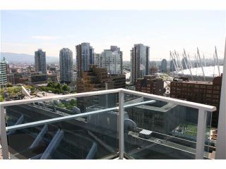 Photo 10: 2210 788 HAMILTON Street in Vancouver: Downtown VW Condo for sale in "TV TOWER 1" (Vancouver West)  : MLS®# V1064375