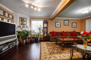 Photo 3: 40756 PEEBLES Place in Squamish: Garibaldi Highlands House for sale in "Garibaldi Highlands" : MLS®# R2846554