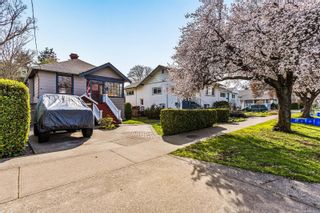 Photo 3: 1415 Haultain St in Victoria: Vi Oaklands House for sale : MLS®# 927327