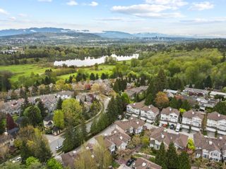 Photo 2: 77 5950 OAKDALE Road in Burnaby: Oaklands Townhouse for sale in "HEATHER CREST" (Burnaby South)  : MLS®# R2686435