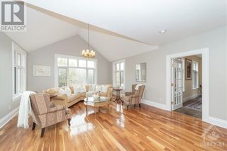 Photo 5: 18 MARCHBROOK CIRCLE in Ottawa: House for sale : MLS®# 1381579