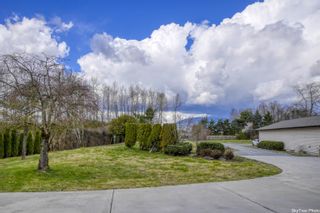 Photo 4: 17590 KENNEDY Road in Pitt Meadows: West Meadows House for sale : MLS®# R2778150