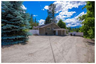 Photo 2: 1121 Southeast 1st Street in Salmon Arm: Southeast House for sale : MLS®# 10136381